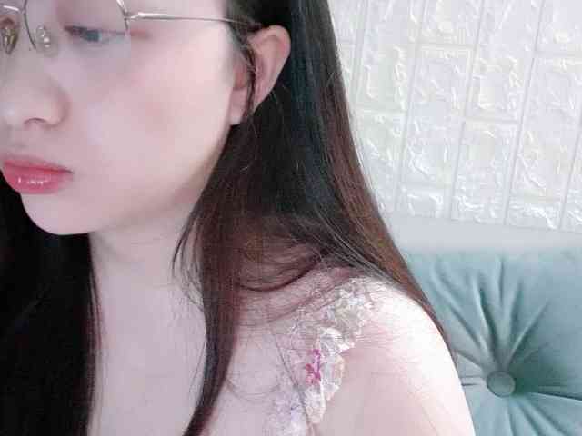 Amy-Yong webcam