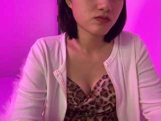 Julia-Zhen Porn Show