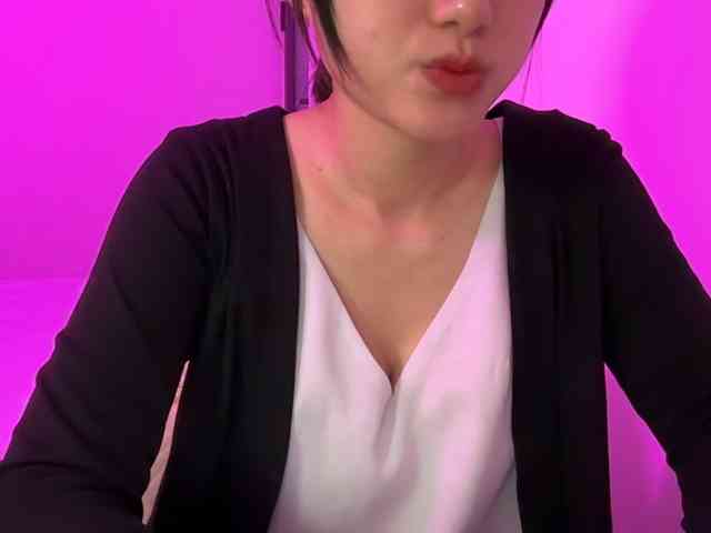 Julia-Zhen webcam