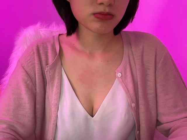 Julia-Zhen webcam