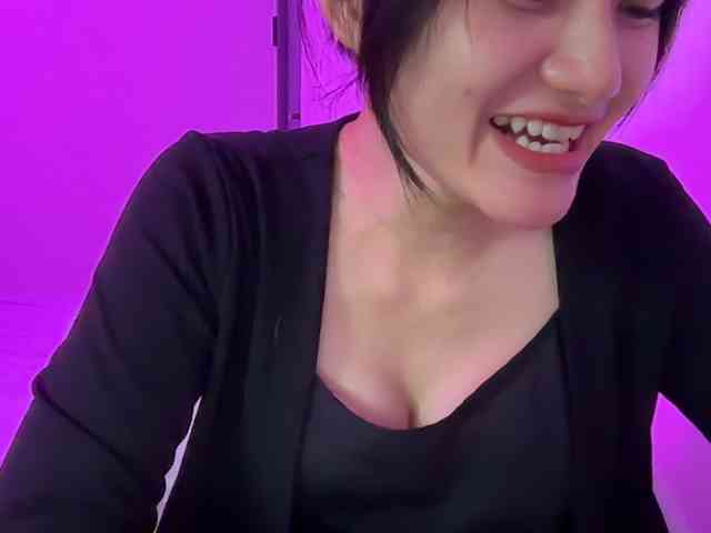 Julia-Zhen webcam