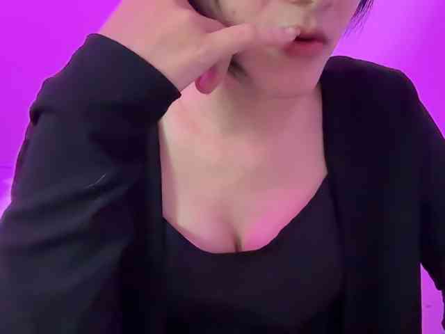 Julia-Zhen webcam