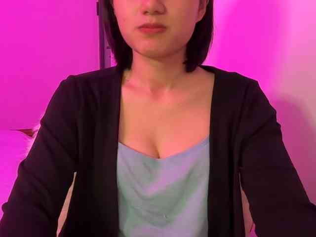 Julia-Zhen webcam
