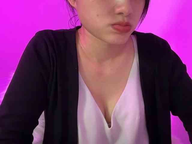 Julia-Zhen webcam