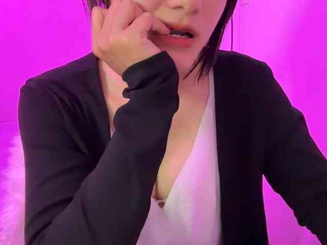 Julia-Zhen webcam