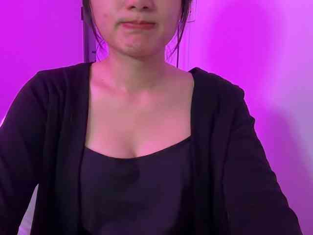 Julia-Zhen webcam