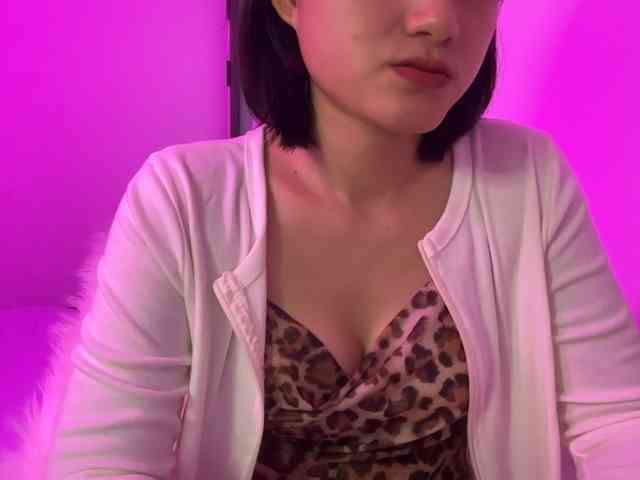 Julia-Zhen webcam
