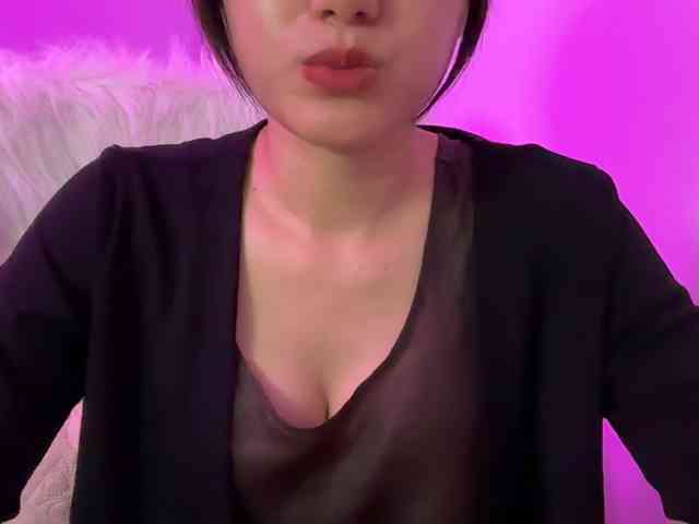 Julia-Zhen webcam