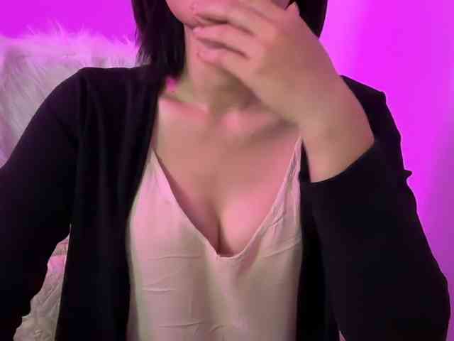 Julia-Zhen webcam