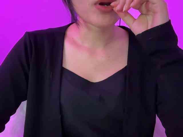 Julia-Zhen webcam