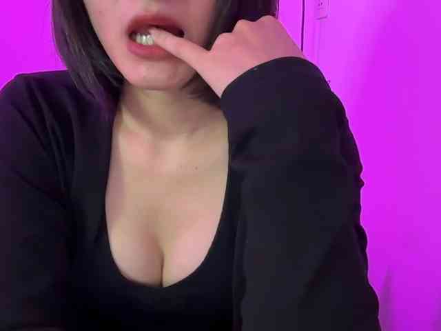 Julia-Zhen webcam