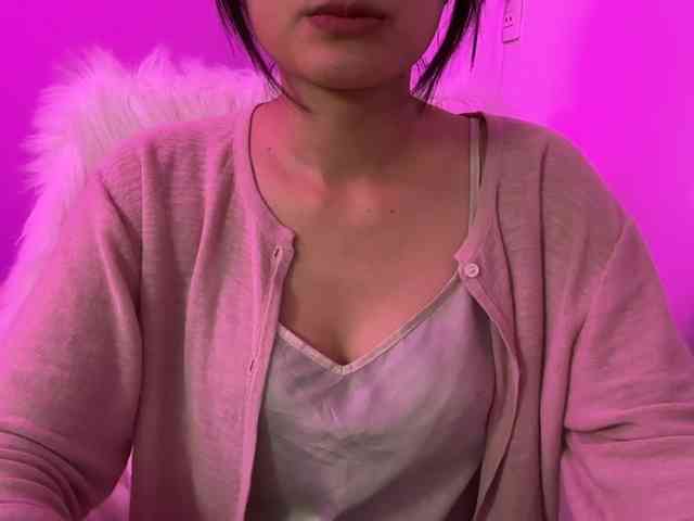 Julia-Zhen webcam