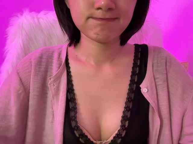 Julia-Zhen webcam