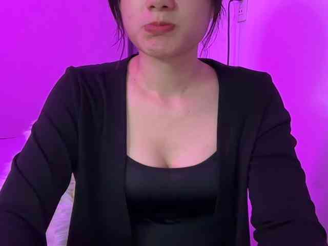 Julia-Zhen webcam