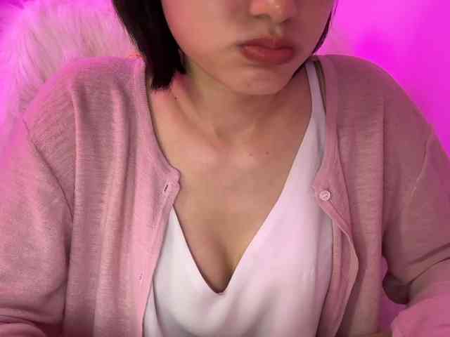 Julia-Zhen webcam