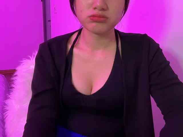 Julia-Zhen webcam
