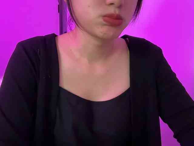Julia-Zhen webcam