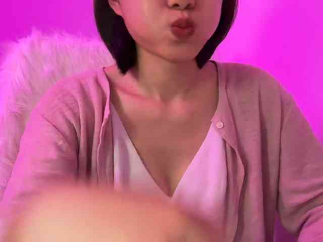 Julia-Zhen webcam