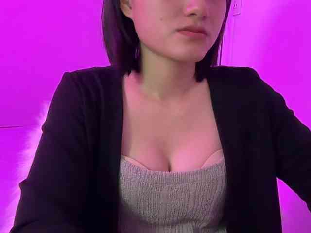 Julia-Zhen webcam