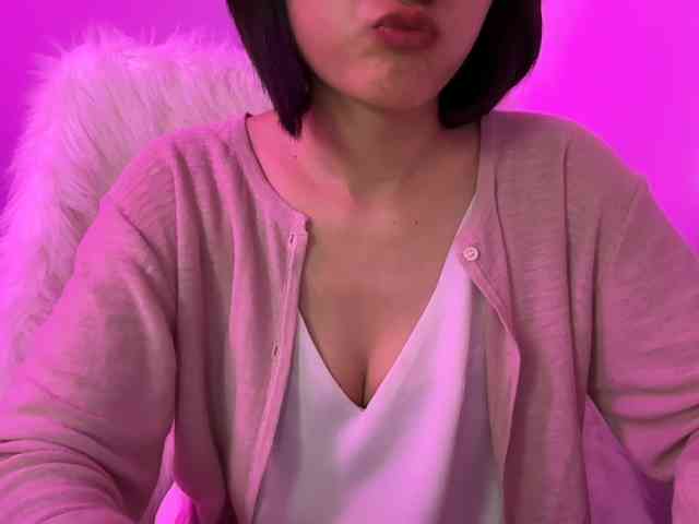 Julia-Zhen webcam
