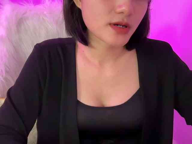 Julia-Zhen webcam