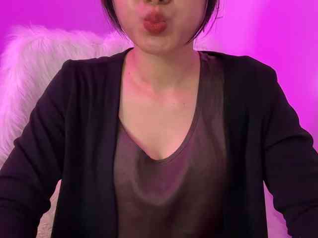 Julia-Zhen webcam