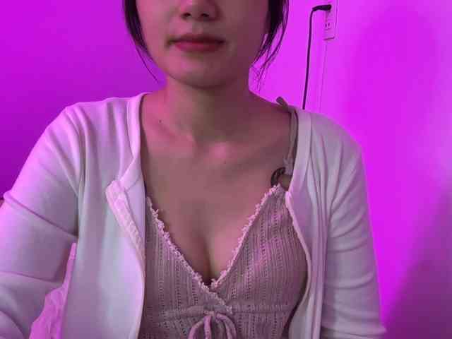 julia-zhen's live room