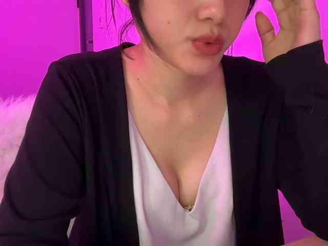 Julia-Zhen webcam
