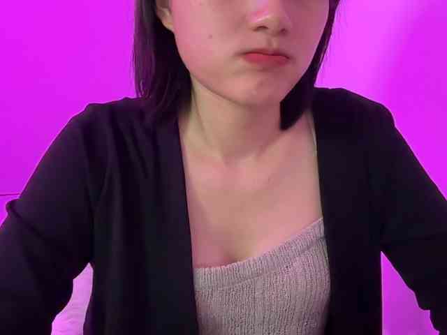 Julia-Zhen webcam