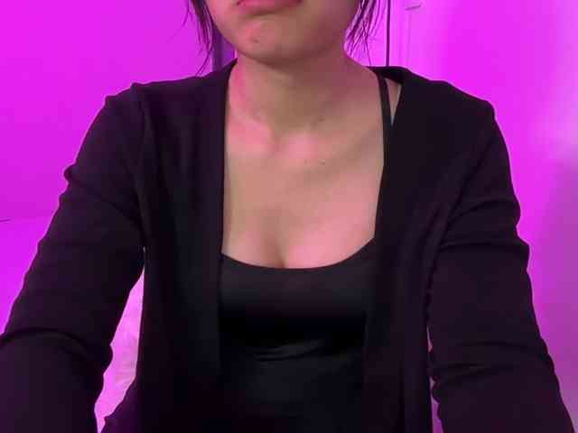 Julia-Zhen webcam