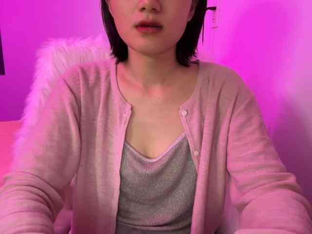 Julia-Zhen webcam
