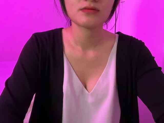 Julia-Zhen webcam