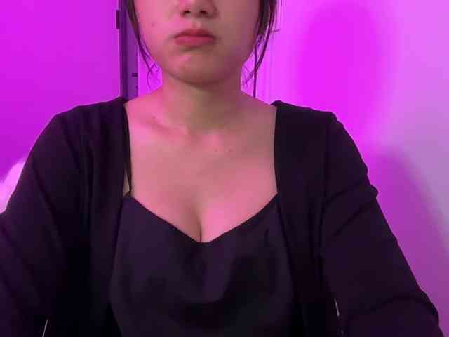 Julia-Zhen webcam
