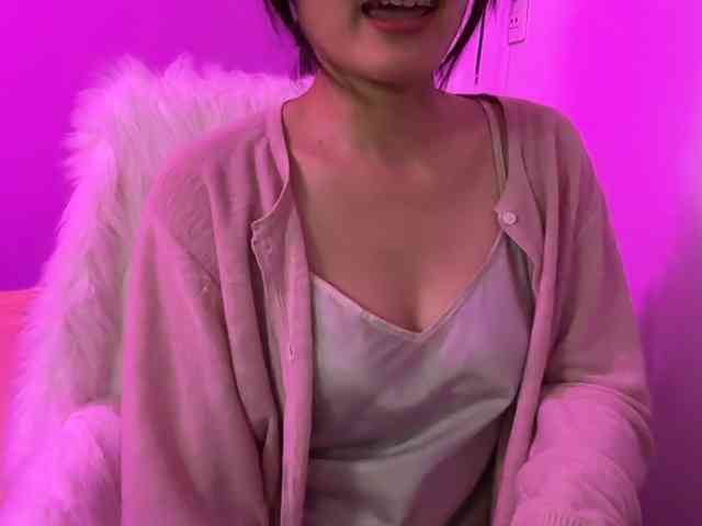 Julia-Zhen webcam