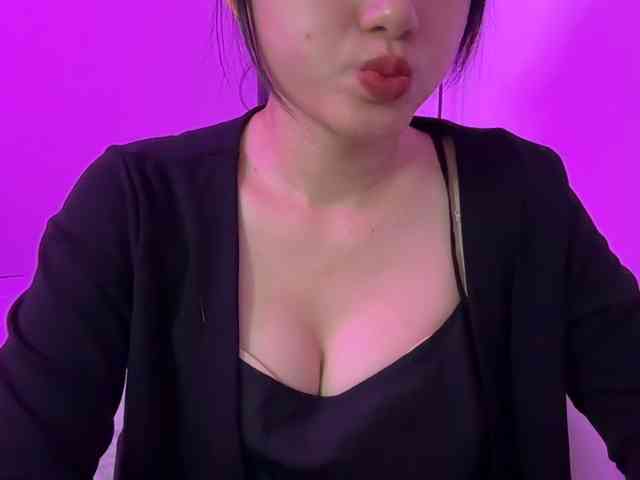 Julia-Zhen webcam