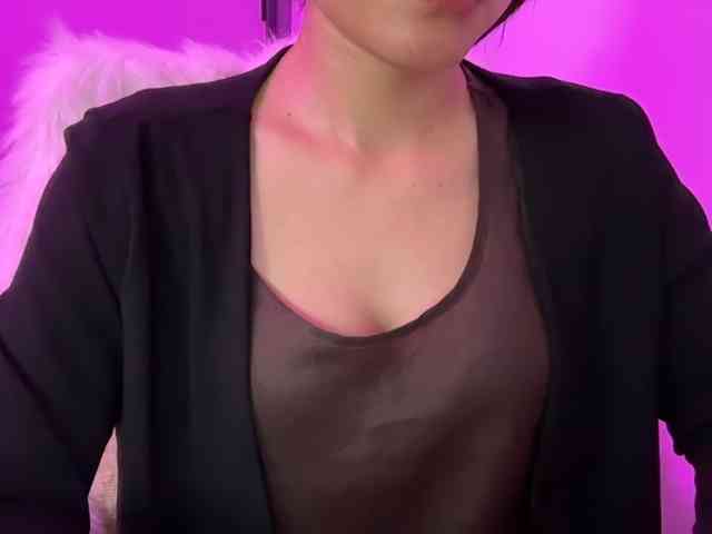 Julia-Zhen webcam