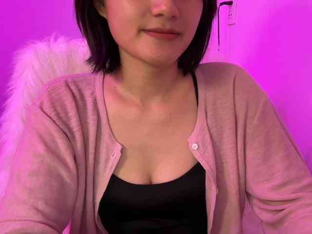 Julia-Zhen webcam