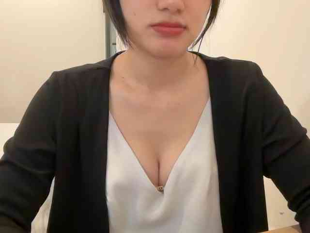 Julia-Zhen webcam