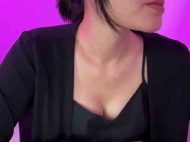 Julia-Zhen webcam