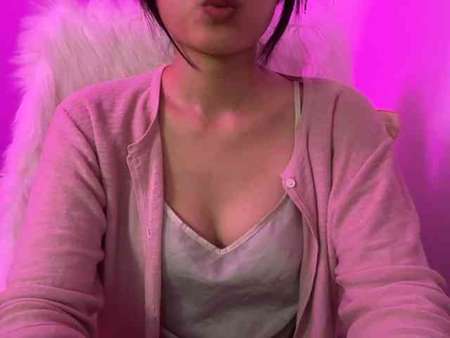 Julia-Zhen webcam