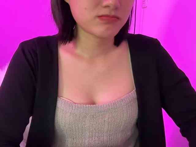 Julia-Zhen webcam