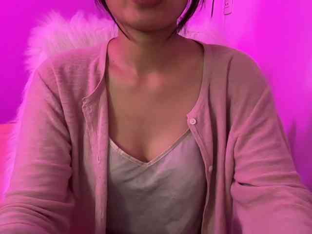 Julia-Zhen webcam