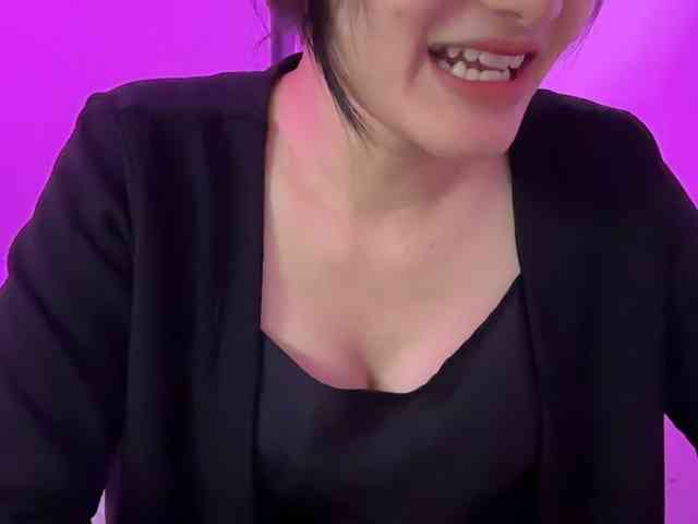 Julia-Zhen webcam