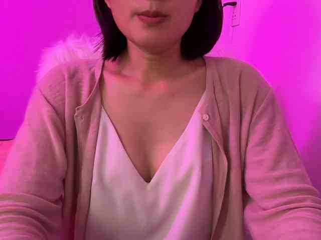 Julia-Zhen webcam