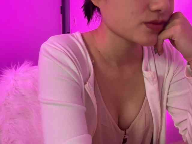 Julia-Zhen webcam