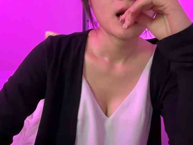 Julia-Zhen webcam