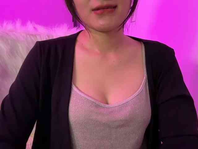 Julia-Zhen webcam
