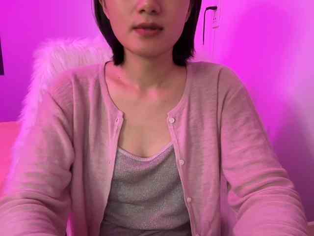 Julia-Zhen webcam