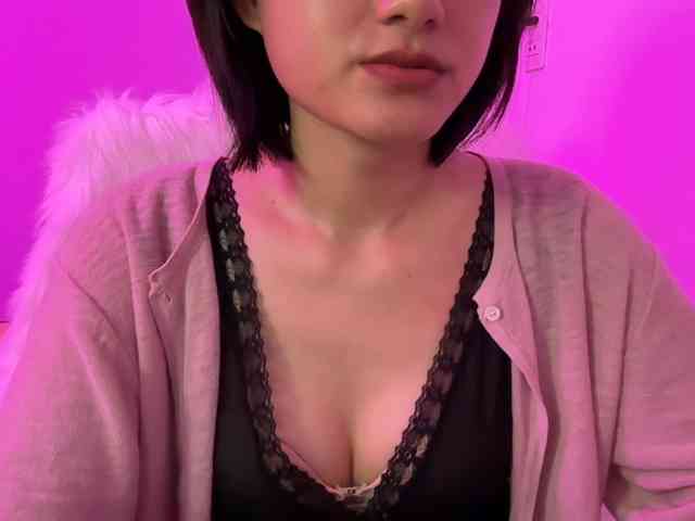 Julia-Zhen webcam