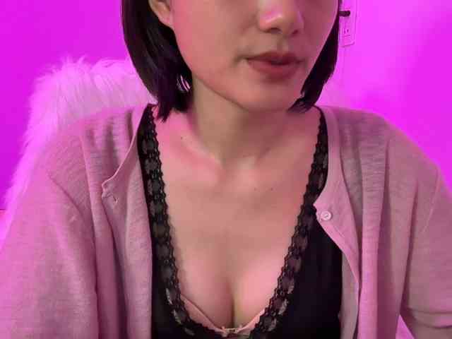 Julia-Zhen webcam